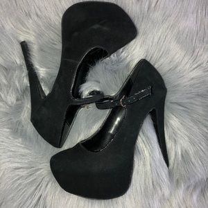 Steve Madden Black Suede Viktoree Size 8.5